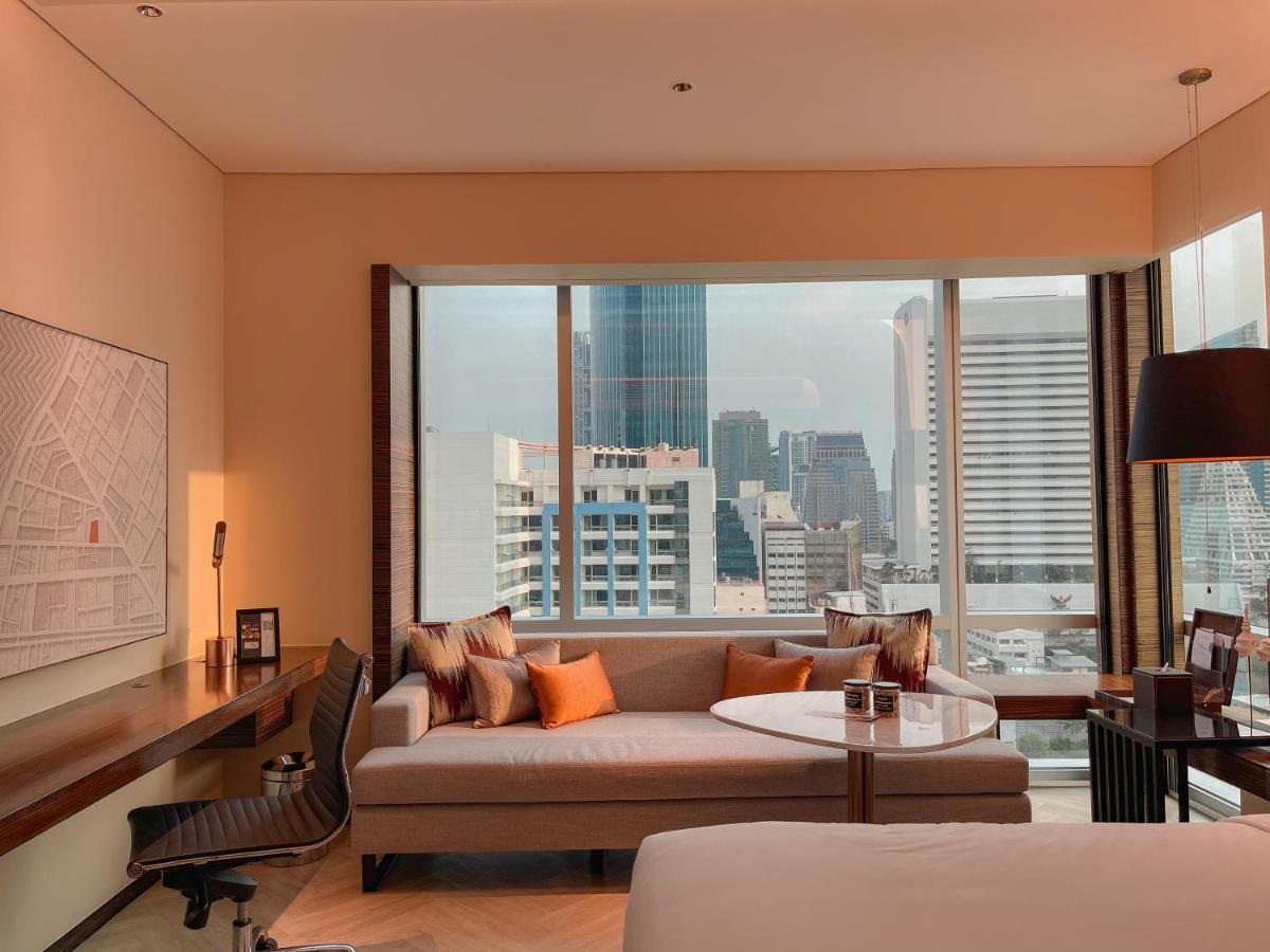 Le Meridien Банкок Екстериор снимка