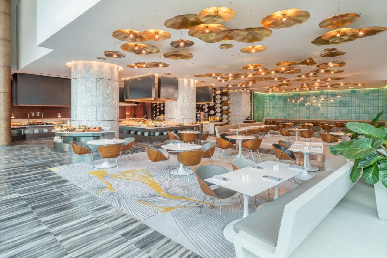 Le Meridien Банкок Екстериор снимка